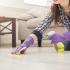 消毒剤で床掃除GettyImages-953083972.jpg